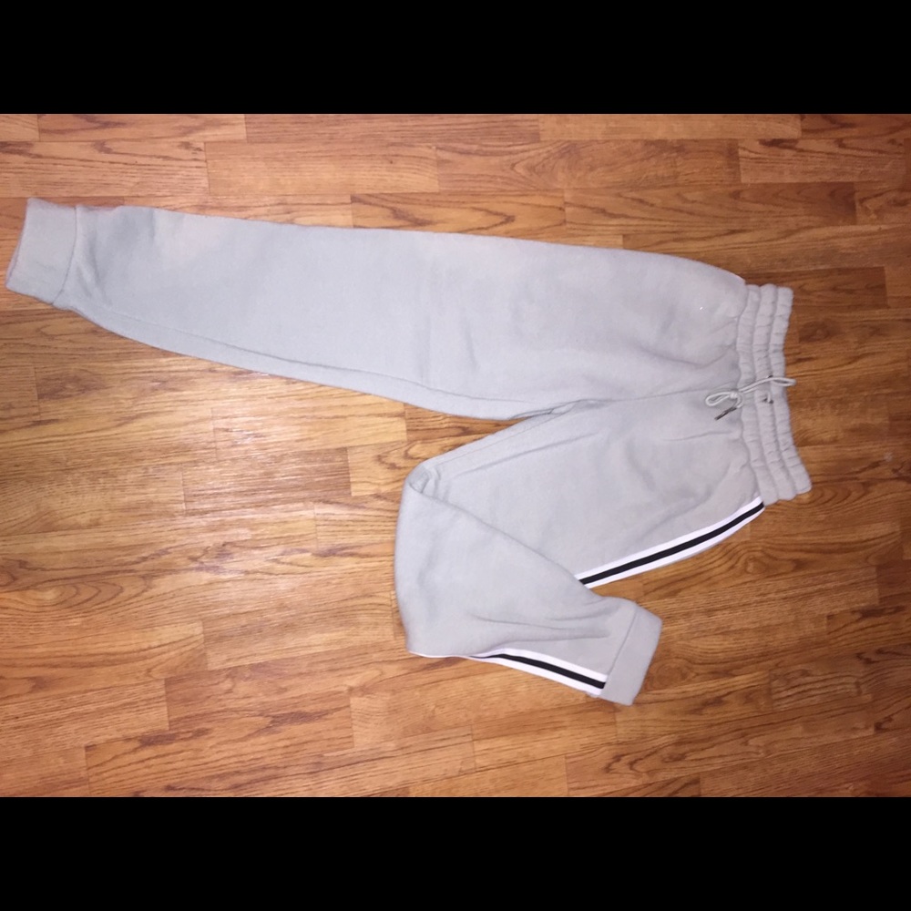 Sweatpants - Picture 3 of 4